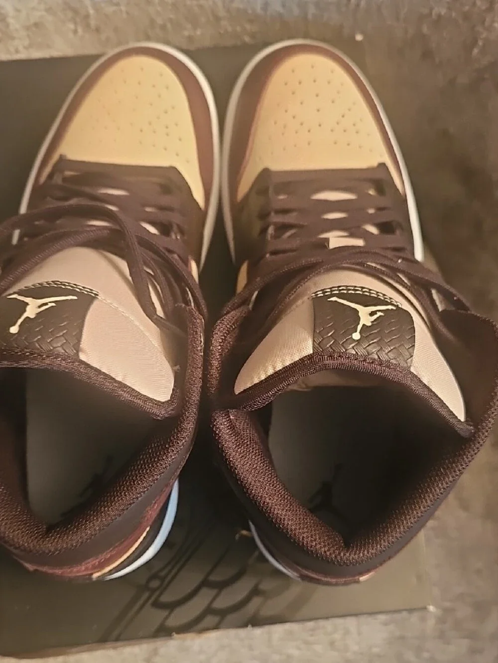 Air Jordan 1 Mid SE 'Paris YMCA'